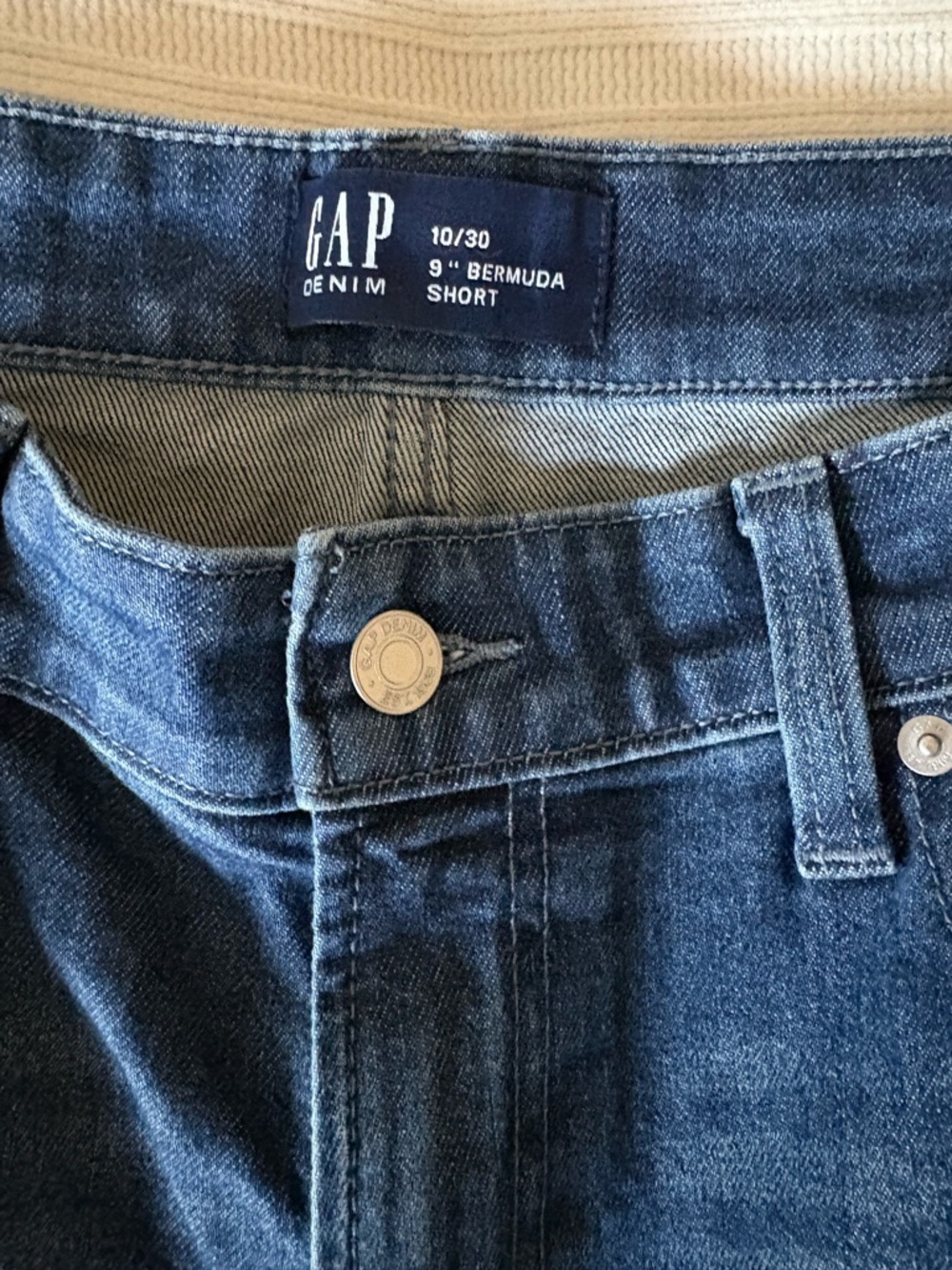 Gap Classic Dark Wash Denim Bermuda Shorts - Picture 4 of 4
